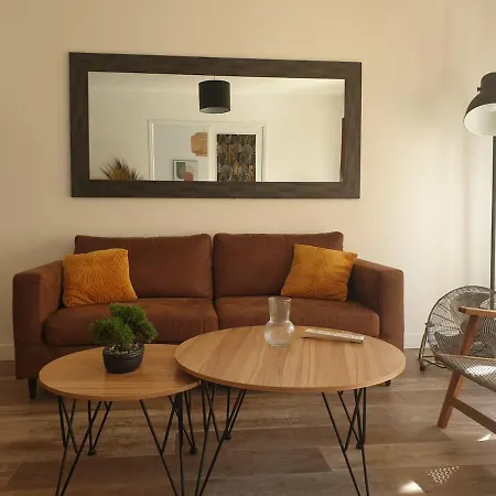 - Centre - Private Parking Appartamento