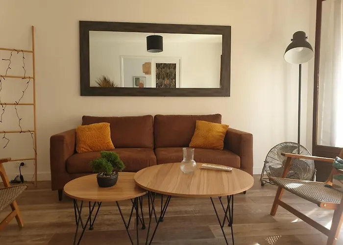 - Centre - Private Parking Apartmán